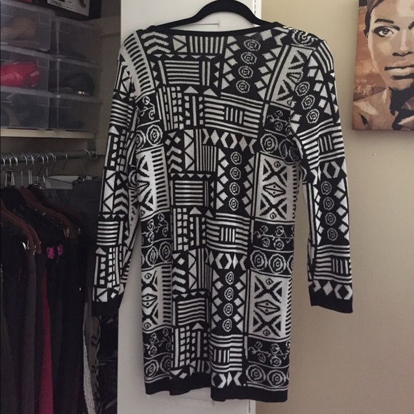 Patterned Sweater - Picture 4 of 5